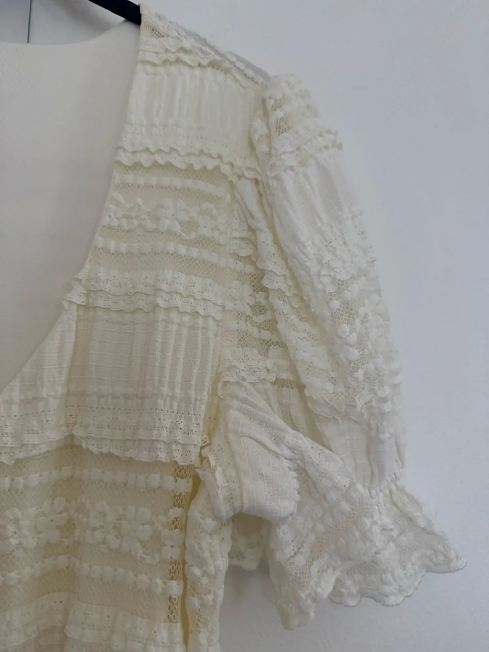 Tularosa Quinn Midi Dress Cream Boho Ruffle Puff Shoulder Belted Bridal Wedding - Picture 8 of 15